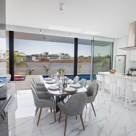 Willa Anassa Seaview - Stunning Panoramic Views